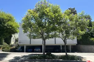 346 S Van Ness Ave, Los Angeles, CA 90020 - Photo 1