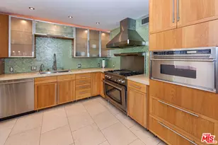 1037 N Vista St, Los Angeles, CA 90046 - Photo 1