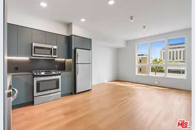10601 Washington Blvd #501, Culver City, CA 90232 - Photo 1