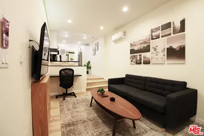 9040 Phyllis Ave #A2, West Hollywood, CA 90069 - Photo 1