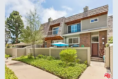 13121 Mindanao Way #4, Marina del Rey, CA 90292 - Photo 1