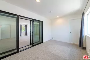 1110 Queen Anne Pl, Los Angeles, CA 90019 - Photo 1