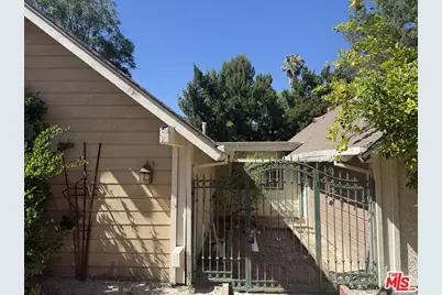 22520 Malden St, Canoga Park, CA 91304 - Photo 1