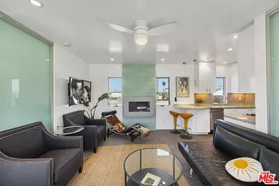 11 24th Ave #3, Venice, CA 90291 - Photo 1