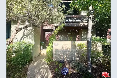 21930 Marylee St #97, Woodland Hills, CA 91367 - Photo 1