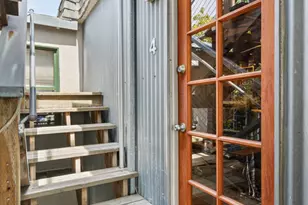 24 Westminster Ave, Venice, CA 90291 - Photo 1