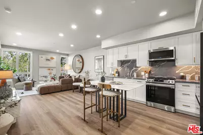 7428 Santa Monica Blvd #402, West Hollywood, CA 90046 - Photo 1
