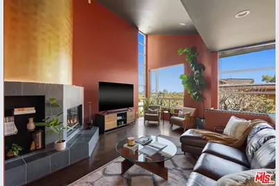 650 Pacific St #8, Santa Monica, CA 90405 - Photo 1