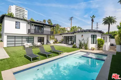 813 N Doheny Dr, Beverly Hills, CA 90210 - Photo 1
