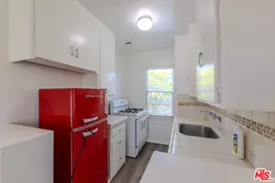 1940 S Robertson Blvd, Los Angeles, CA 90034 - Photo 1