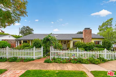 16036 Junaluska Way, Pacific Palisades, CA 90272 - Photo 1