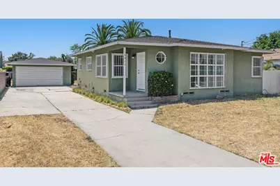 10917 S Osage Ave, Inglewood, CA 90304 - Photo 1