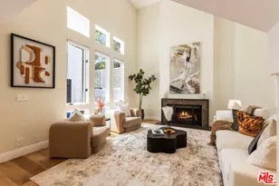 869 S Bundy Dr, Los Angeles, CA 90049 - Photo 1