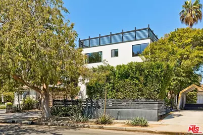 3256 Cabrillo Blvd, Los Angeles, CA 90066 - Photo 1