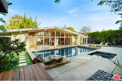 30725 Manzano Dr, Malibu, CA 90265 - Photo 1