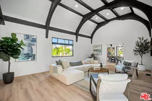 1145 S Longwood Ave, Los Angeles, CA 90019 - Photo 1