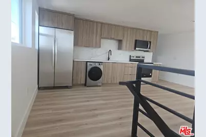 3209 W 18th St #4, Los Angeles, CA 90019 - Photo 1