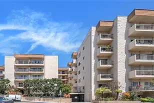 612 S Barrington Ave, Los Angeles, CA 90049 - Photo 1