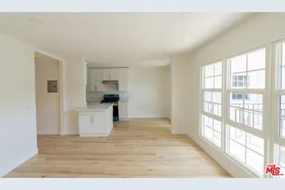 835 S Sherbourne Dr #12, Los Angeles, CA 90035 - Photo 1