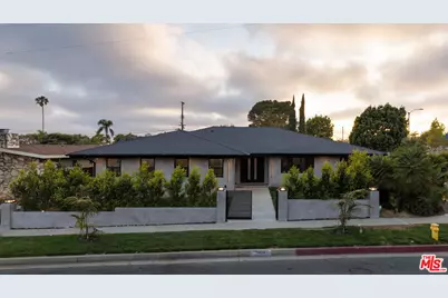 5809 S Chariton Ave, Los Angeles, CA 90056 - Photo 1