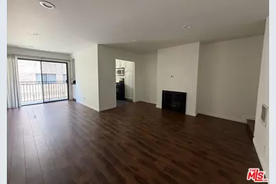 1337 N Sierra Bonita Ave #204, Los Angeles, CA 90046 - Photo 1