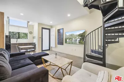802 N Harper Ave, Los Angeles, CA 90046 - Photo 1