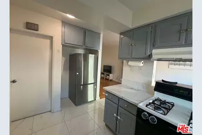 10760 Woodbine St #1A, Los Angeles, CA 90034 - Photo 1