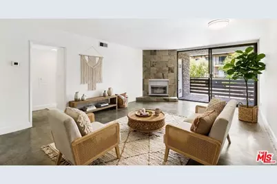 11706 Montana Ave #104, Los Angeles, CA 90049 - Photo 1