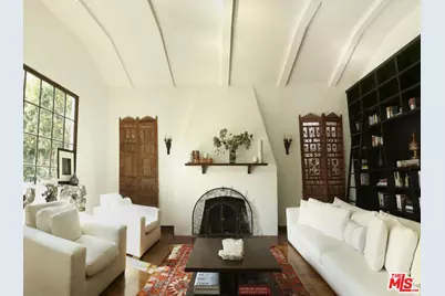 146 N La Peer Dr, West Hollywood, CA 90048 - Photo 1