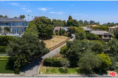 140 S Burlingame Ave, Los Angeles, CA 90049 - Photo 1