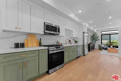 5443 Blackwelder St, Los Angeles, CA 90016 - Photo 3
