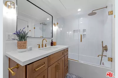5443 Blackwelder St, Los Angeles, CA 90016 - Photo 17