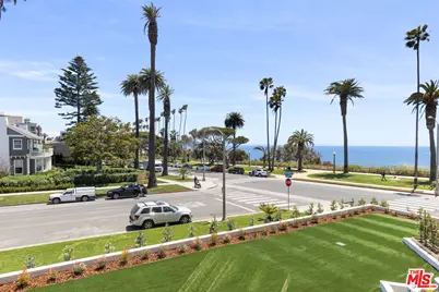 311 Ocean Ave #203, Santa Monica, CA 90402 - Photo 1