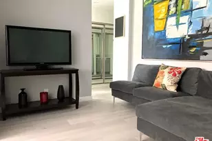 425 S Kenmore Ave, Los Angeles, CA 90020 - Photo 1