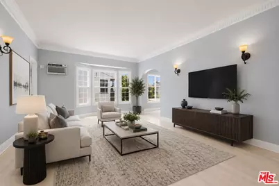 437 N Genesee Ave #1/2, Los Angeles, CA 90036 - Photo 1