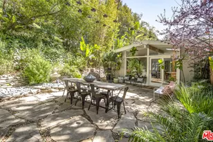 10003 Westwanda Dr, Beverly Hills, CA 90210 - Photo 1