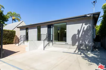 821 S Muirfield Rd, Los Angeles, CA 90005 - Photo 1