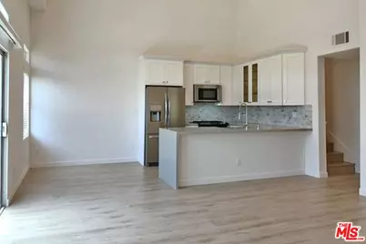 10560 Santa Monica #5, Los Angeles, CA 90025 - Photo 1