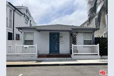 416 Longfellow Ave, Hermosa Beach, CA 90254 - Photo 1
