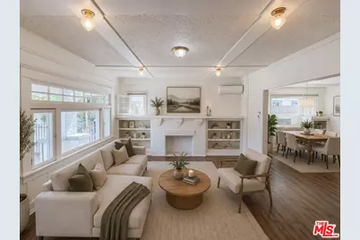 860 W 56th St, Los Angeles, CA 90037 - Photo 1