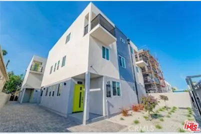 1870 W 20th St #1870 1/2, Los Angeles, CA 90007 - Photo 1