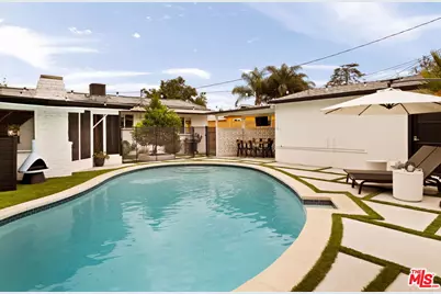 8789 Sylmar Ave, Los Angeles, CA 91402 - Photo 1