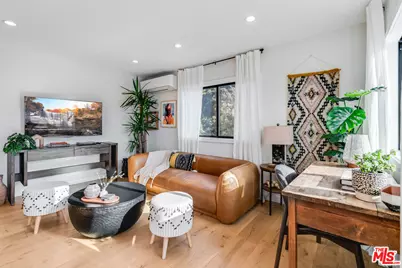 17 Sunset Ave #4, Venice, CA 90291 - Photo 1