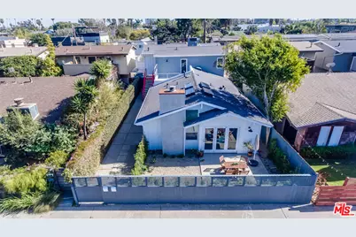 610 Victoria Ave #B, Venice, CA 90291 - Photo 1