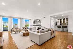 339 N Palm Dr, Beverly Hills, CA 90210 - Photo 1