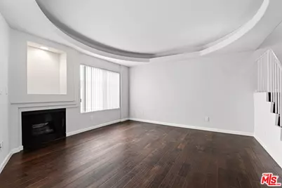 10627 Moorpark St #8, North Hollywood, CA 91602 - Photo 1