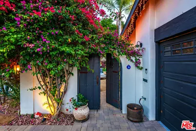 4635 Bellflower Ave, North Hollywood, CA 91602 - Photo 1