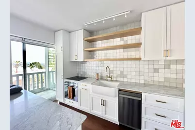 999 N Doheny Dr #406, West Hollywood, CA 90069 - Photo 1