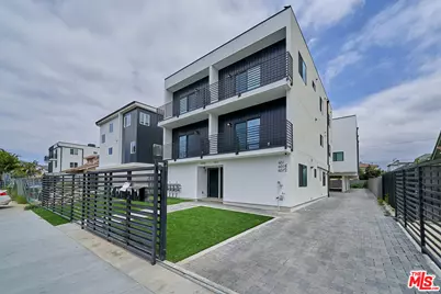 603 W 41st Pl, Los Angeles, CA 90037 - Photo 1