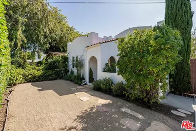 239 N Everett St, Glendale, CA 91206 - Photo 1